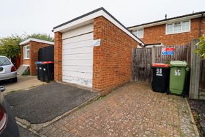 Garage - click for photo gallery